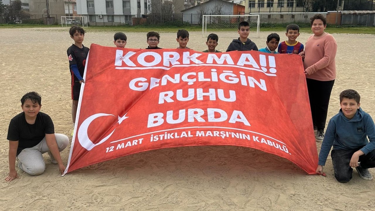 Bornovalı kursiyerlerden ’Korkma’ mesajı