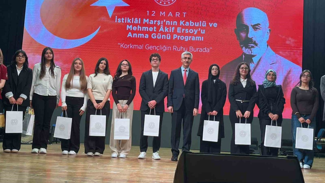 Fotoğraf yarışmasında Türkiye Birincisi Balıkesirli Merve Yakın