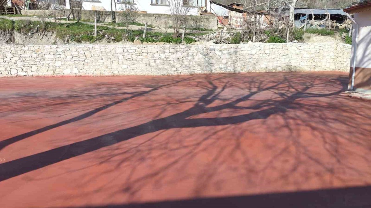 Babadağ Belediyesi çevre düzenleme çalışmalarını sürüyor