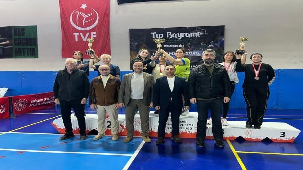 Eskişehir’de sağlık çalışanlarının masa tenisi heyecanı