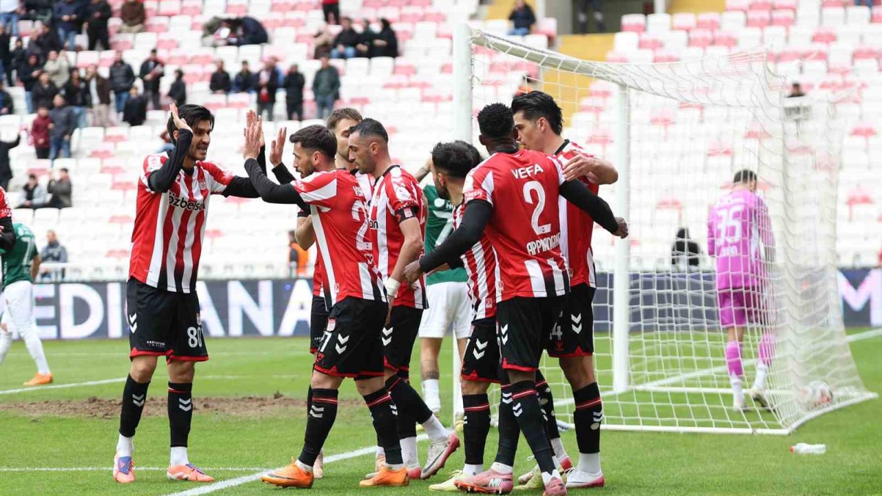 Trendyol 1. Lig: Özbelsan Sivasspor: 1 - Ümraniyespor: 0