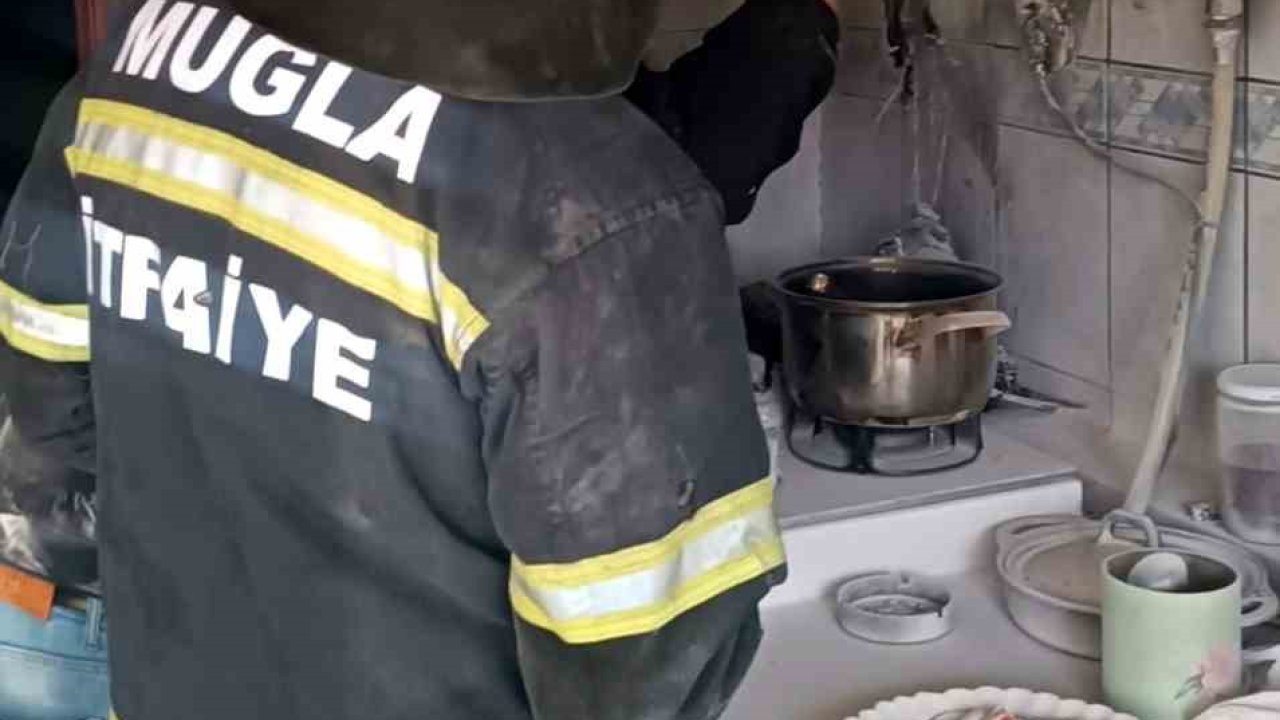 Evde çıkan yangın ev sahibinin müdahalesi ile söndürüldü