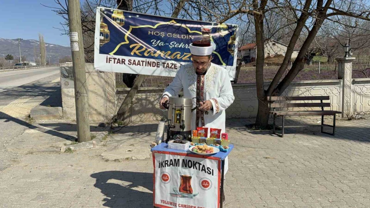 Tokat’ta iftara yetişme telaşı kazaya dönüşmesin diye ’ikram noktası’ kuruldu