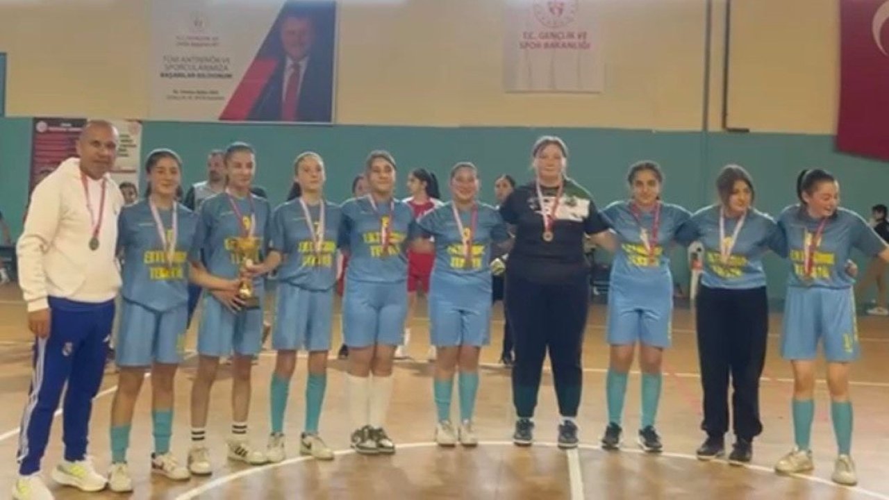 Salihli’nin yıldız kızları Manisa’da şampiyon