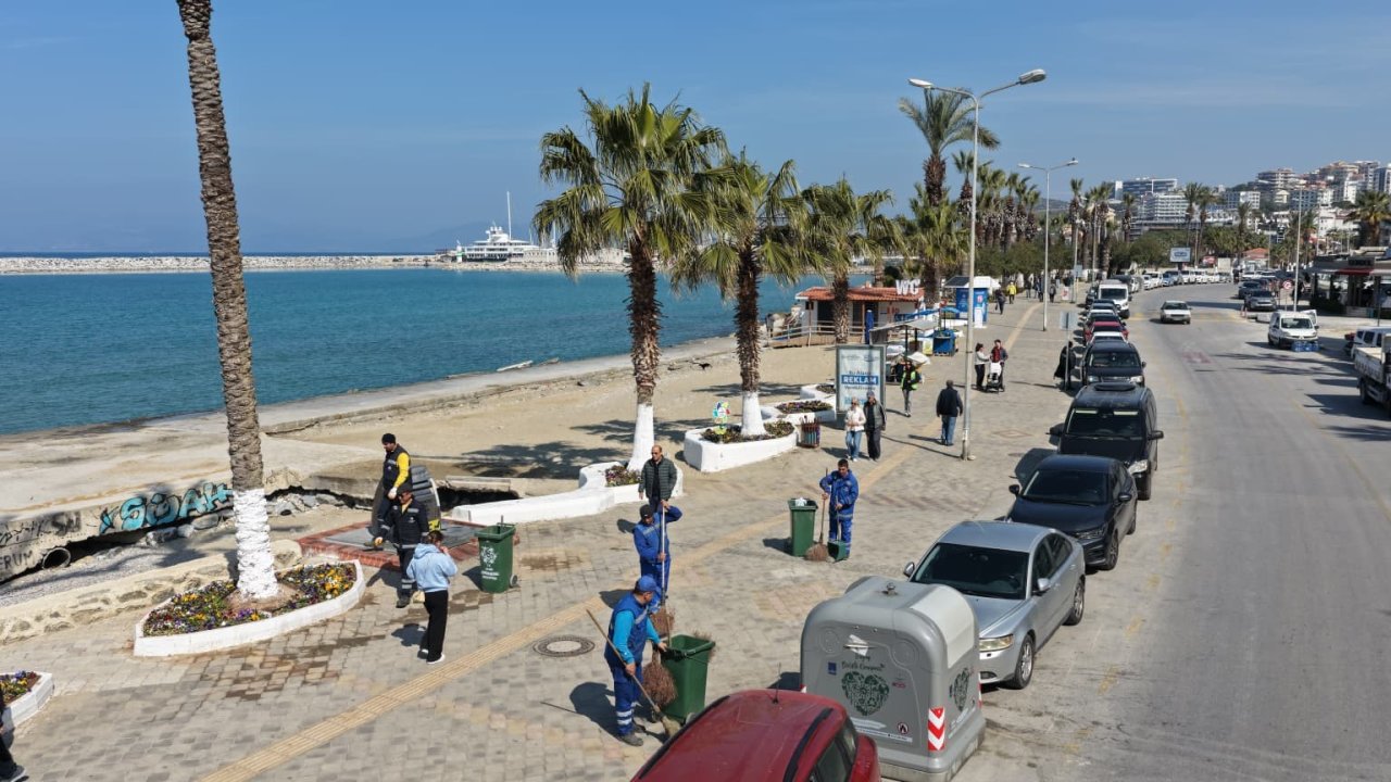 Aydın Büyükşehir’den bayram öncesi Kuşadası’nda çevre düzenlemesi