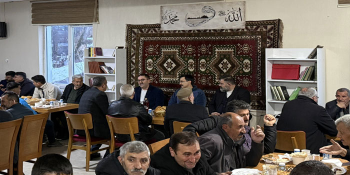 Akyaka’da ramazan bereketi aynı sofrada paylaşıldı