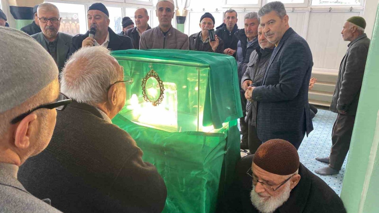 Besni’de Sakal-ı Şerif ziyarete açıldı