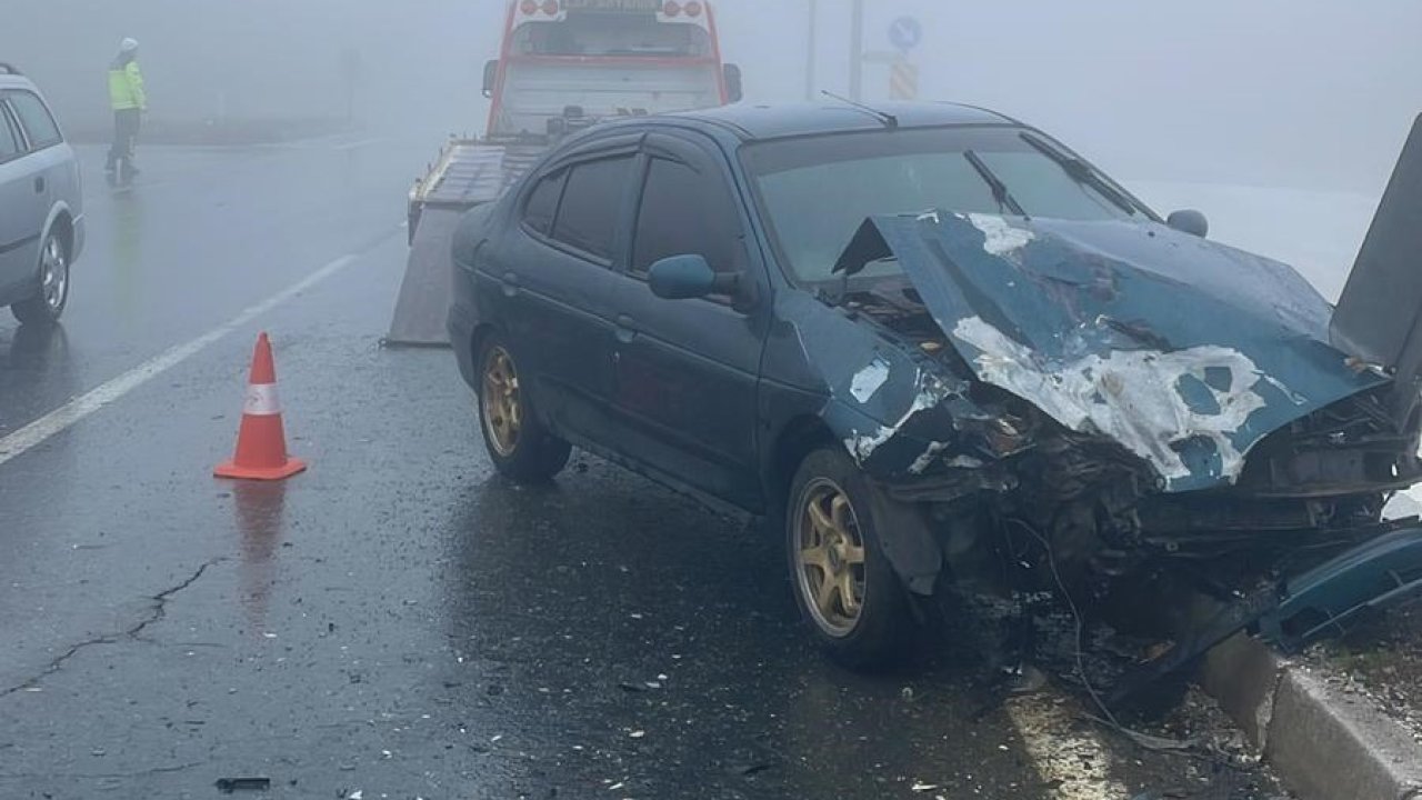 2 aracın karıştığı kazada 2 kişi yaralandı