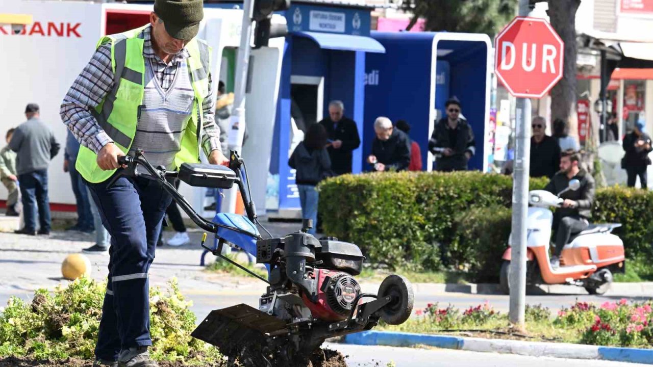 Aydın Büyükşehir, Didim’de çalışmalarını sürdürüyor