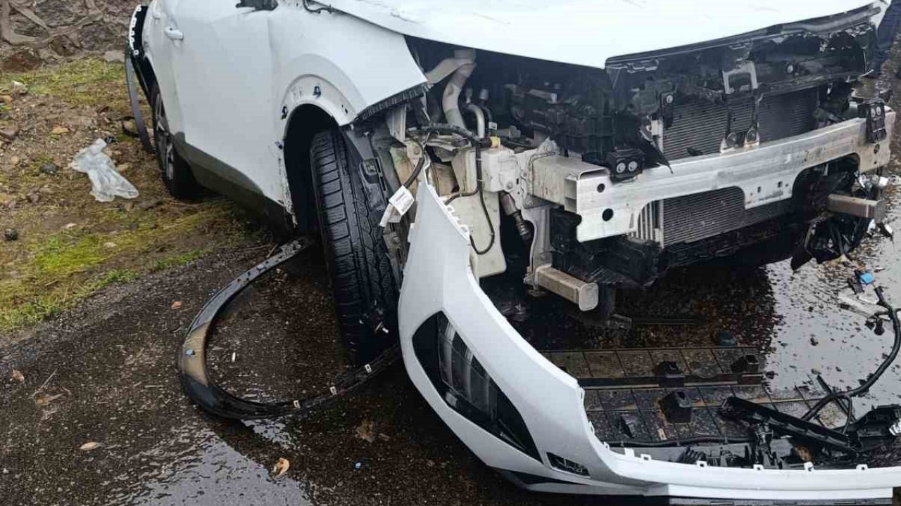 Bingöl’de kaza: 4 yaralı