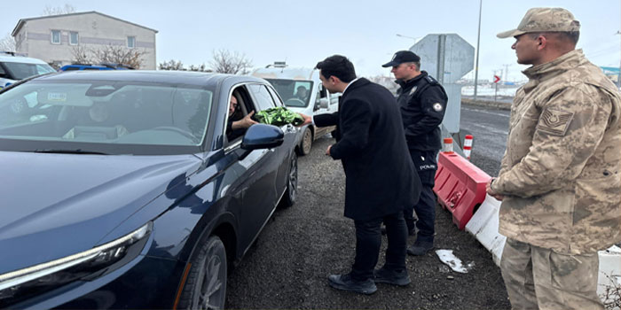 Susuz Kaymakamı Muhammed Emin Tutal’dan bayram ziyaretleri