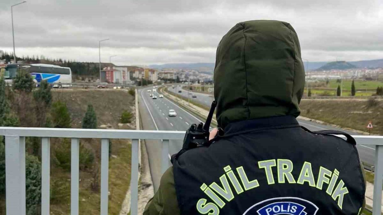 Bilecik’te drone destekli trafik denetimi