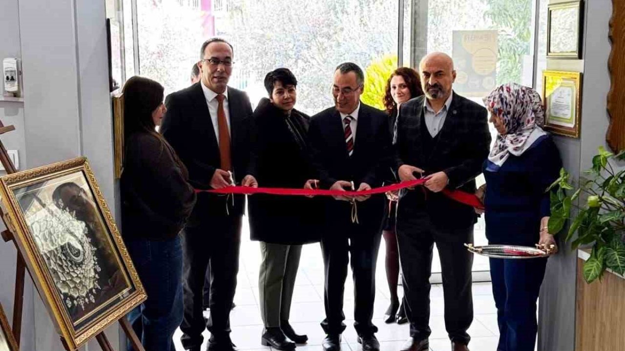 Efeler’de Kutlu Doğum Haftası sergisi açıldı