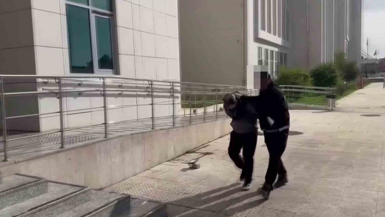 Adana’da 19 firari yakalandı