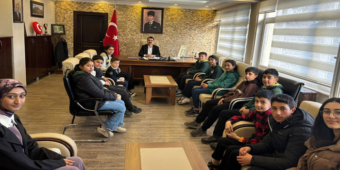 İncesu Köyü öğrencilerinden Kaymakam Tutal’a ziyaret