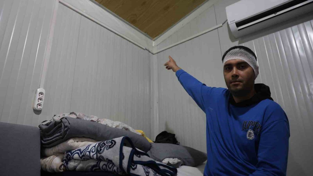 Bayram günü konteyneri delip geçen yorgun merminin kafasına isabet etmesiyle kabusu yaşadı