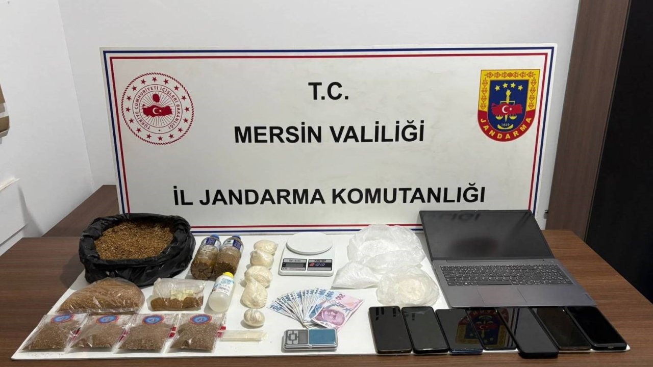 Mersin’de uyuşturucu ticareti yapan 4 şüpheli tutuklandı