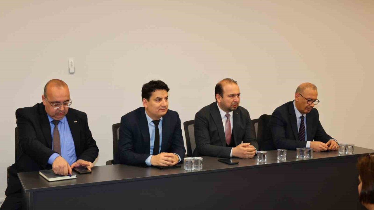 Aydın Şehir Hastanesi’nde sağlık hizmetleri değerlendirildi