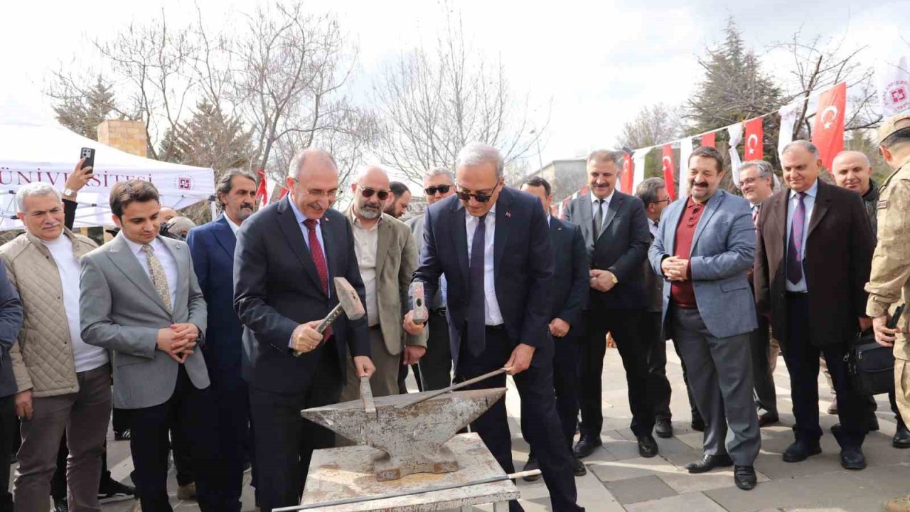FÜ’de Nevruz Bayramı coşkuyla kutlandı