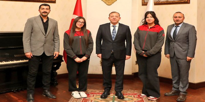 Kars’ta Eğitim ve İletişim Buluşması