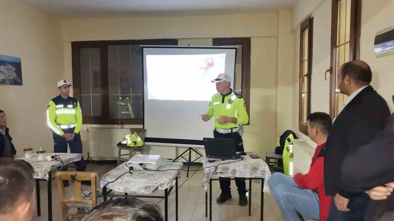 Hisarcık’ta güvenli traktör kullanımı eğitimi verildi