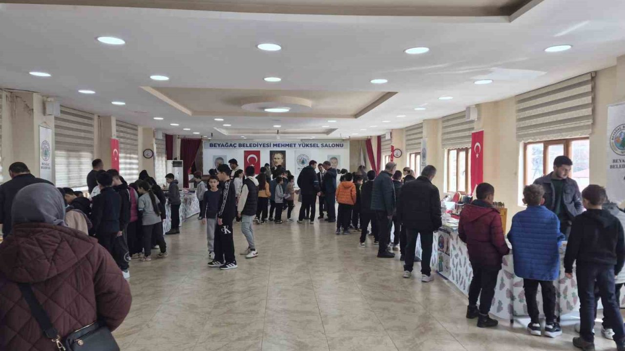 Beyağaç Kitap Fuarı kapılarını açtı