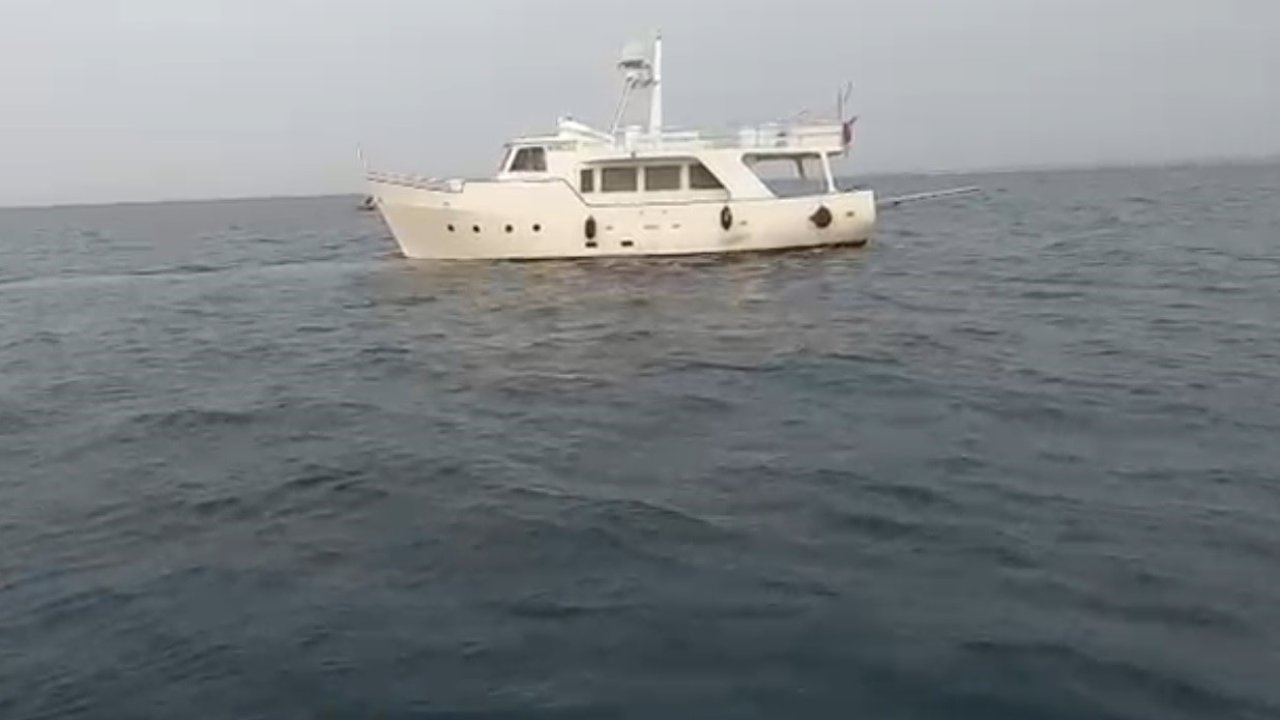 İtalya rotasındaki özel teknede düzensiz göçmen operasyonu