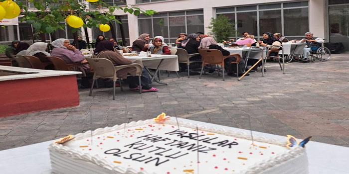 Kars'ta, Yaşlılar Haftası’nda Ulu Çınarlarla Anlamlı Buluşma