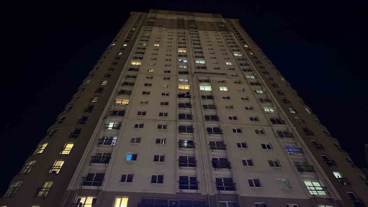 Esenyurt’ta siteden düşen yabancı uyruklu kadın hayatını kaybetti