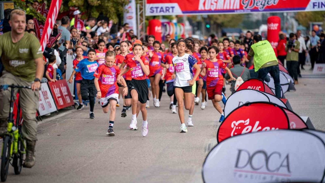 13’üncü Eker I Run heyecanı manifesto videosuyla başladı