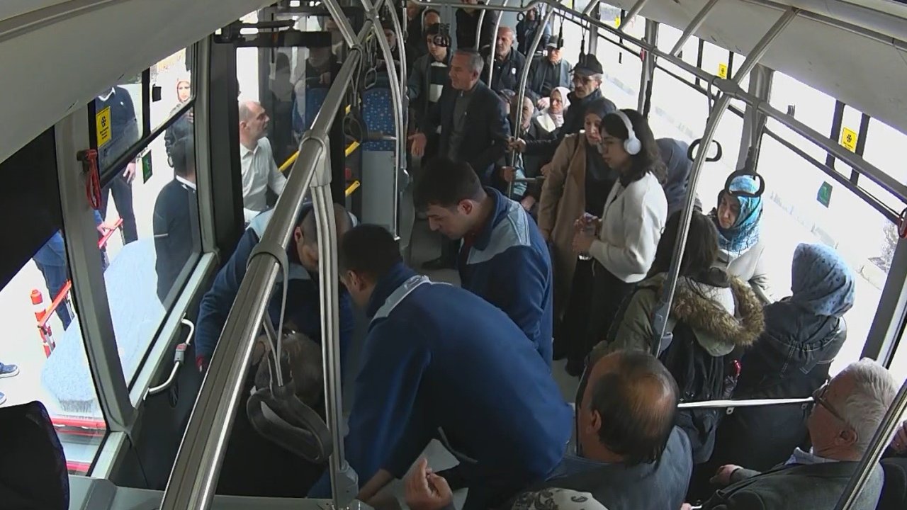 Kalp krizi geçiren yolcuyu hastaneye yetiştiren kahraman şoför konuştu: "Otobüsümüze binen her yolcu bize emanet"