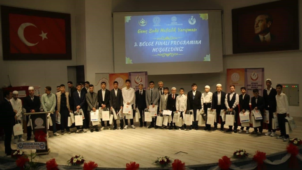 ’Genç Sadâ Hafızlık Yarışması 3. Bölge Finalleri’ Kütahya’da yapıldı