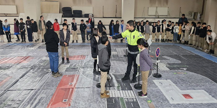 Digor’da Öğrencilere Uygulamalı Trafik Eğitimi