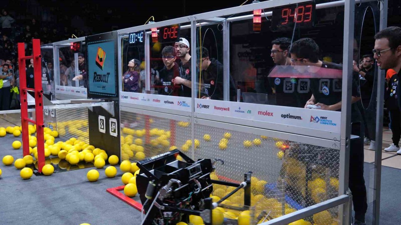 Liseli takımlar, FRC 2026’nın ikinci etabında yeniden sahada