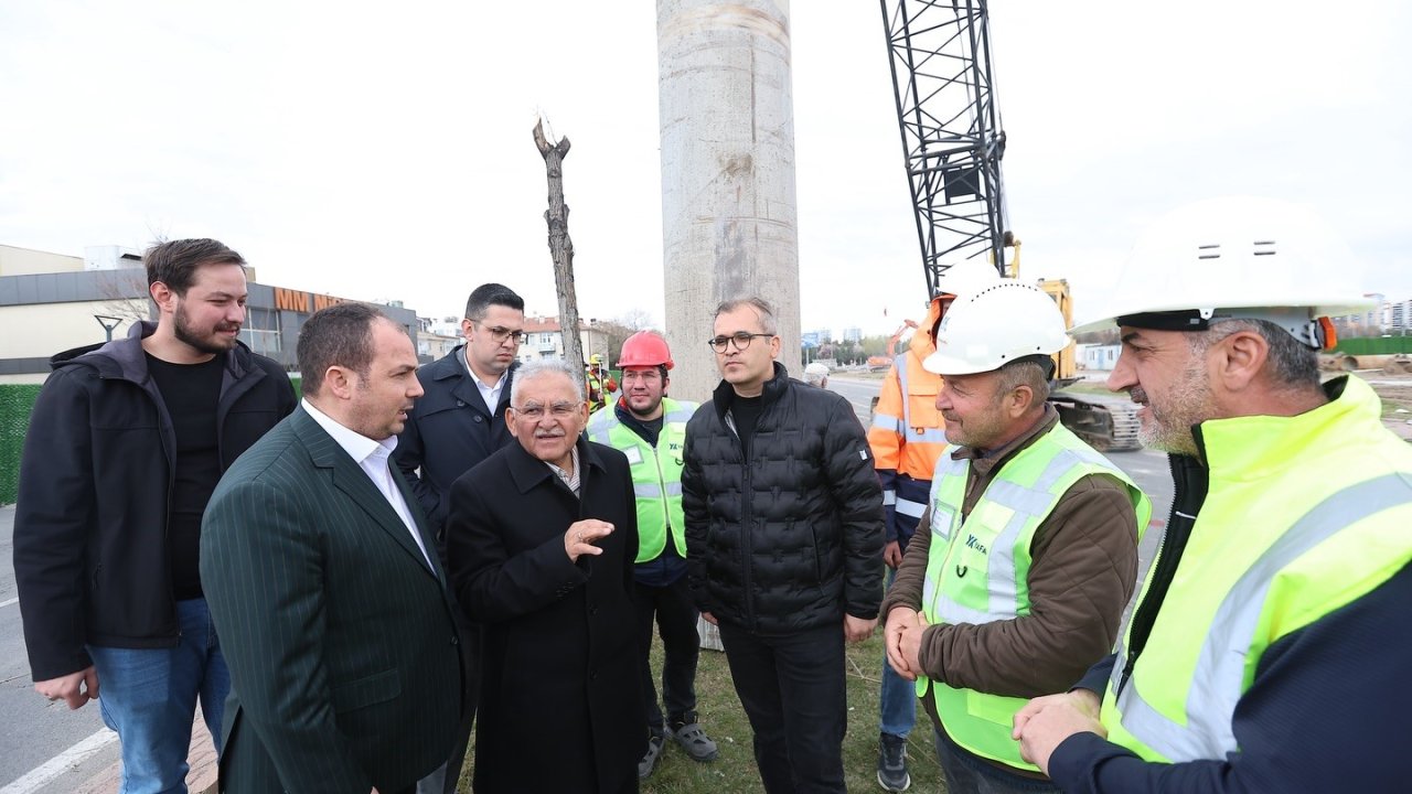 Başkan Büyükkılıç, Kartal Katlı Kavşağı Projesi’ni sahada inceledi