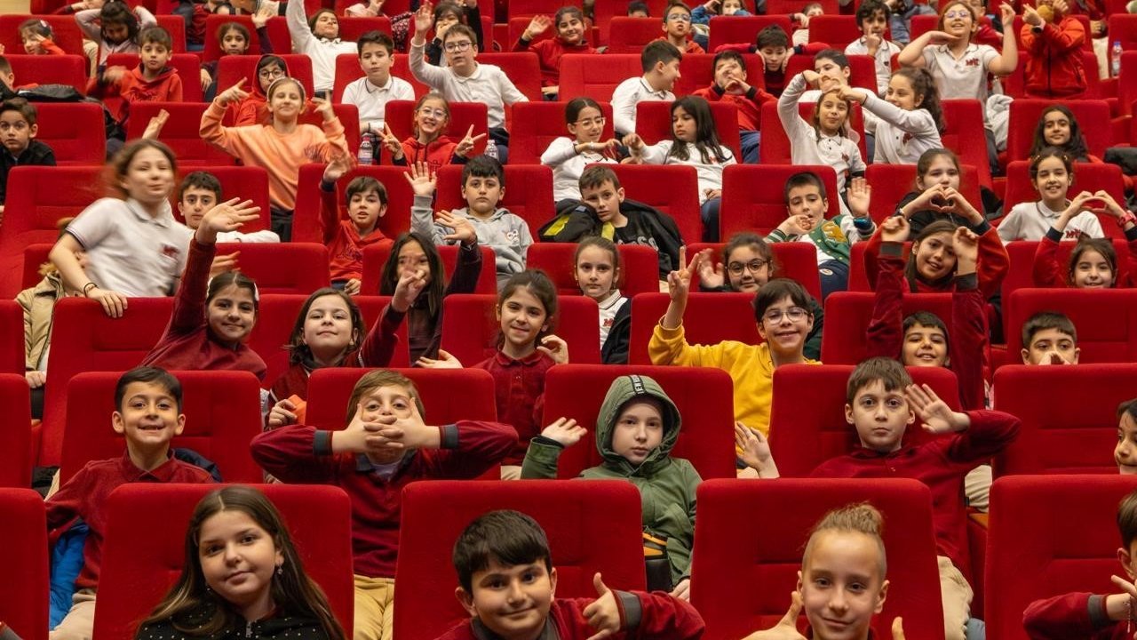 Ümraniye’de kültür sanat sezonu çocukların neşesiyle renkleniyor