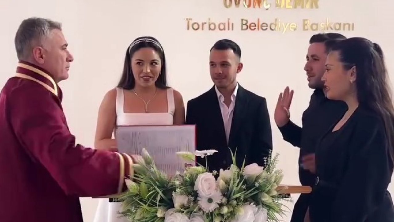 Nikah memuruna şaka yapmak istediler, asıl şakayı memur yaptı