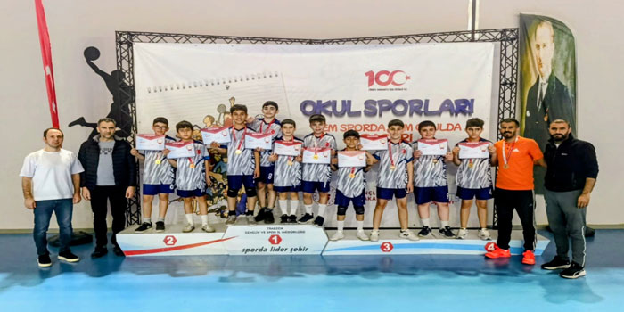 Kağızman Atatürk Ortaokulu Türkiye Finallerine Yükseldi