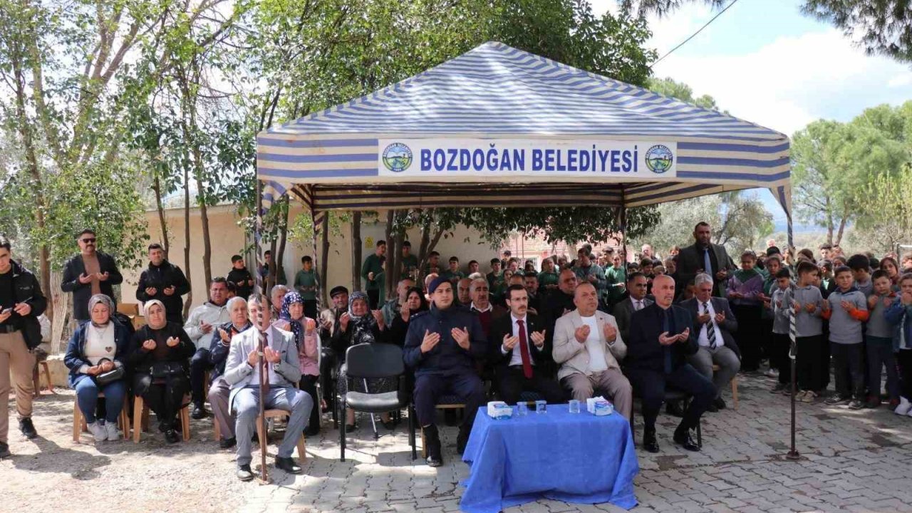 Kahraman öğretmen okulunda gözyaşları ile anıldı