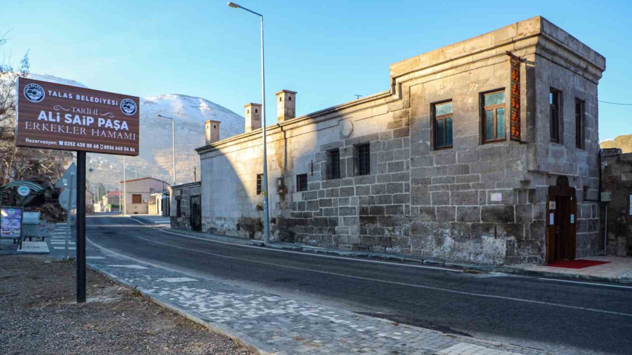 Talas’ın tarihi hamamına ilgi büyük