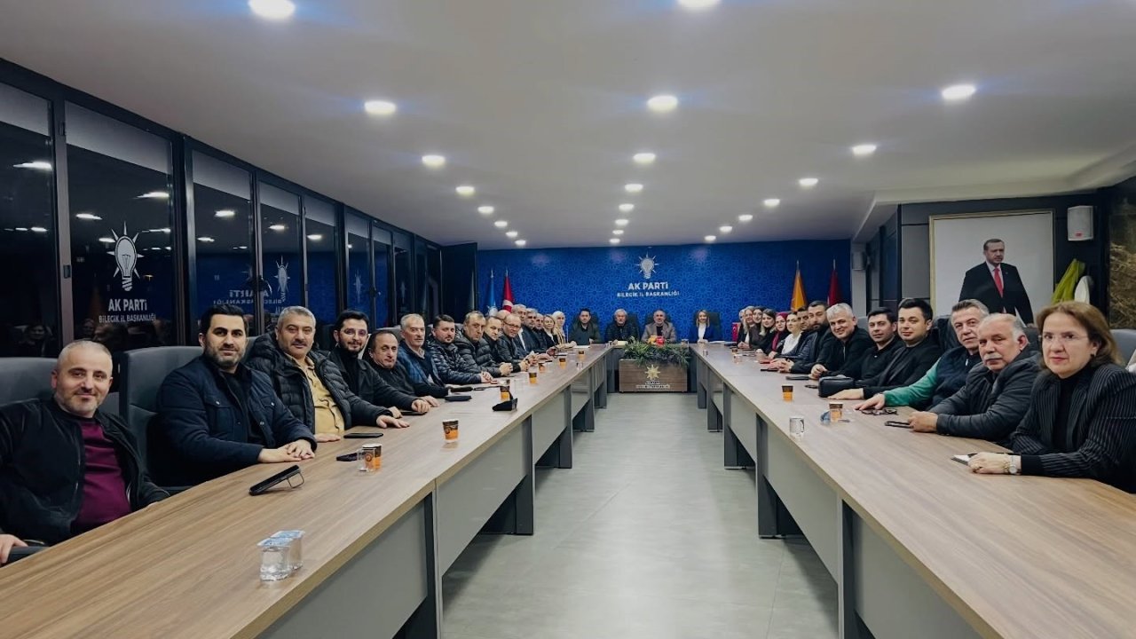 AK Parti Bilecik’te Haftalık Yönetim Kurulu Toplantısı gerçekleştirildi