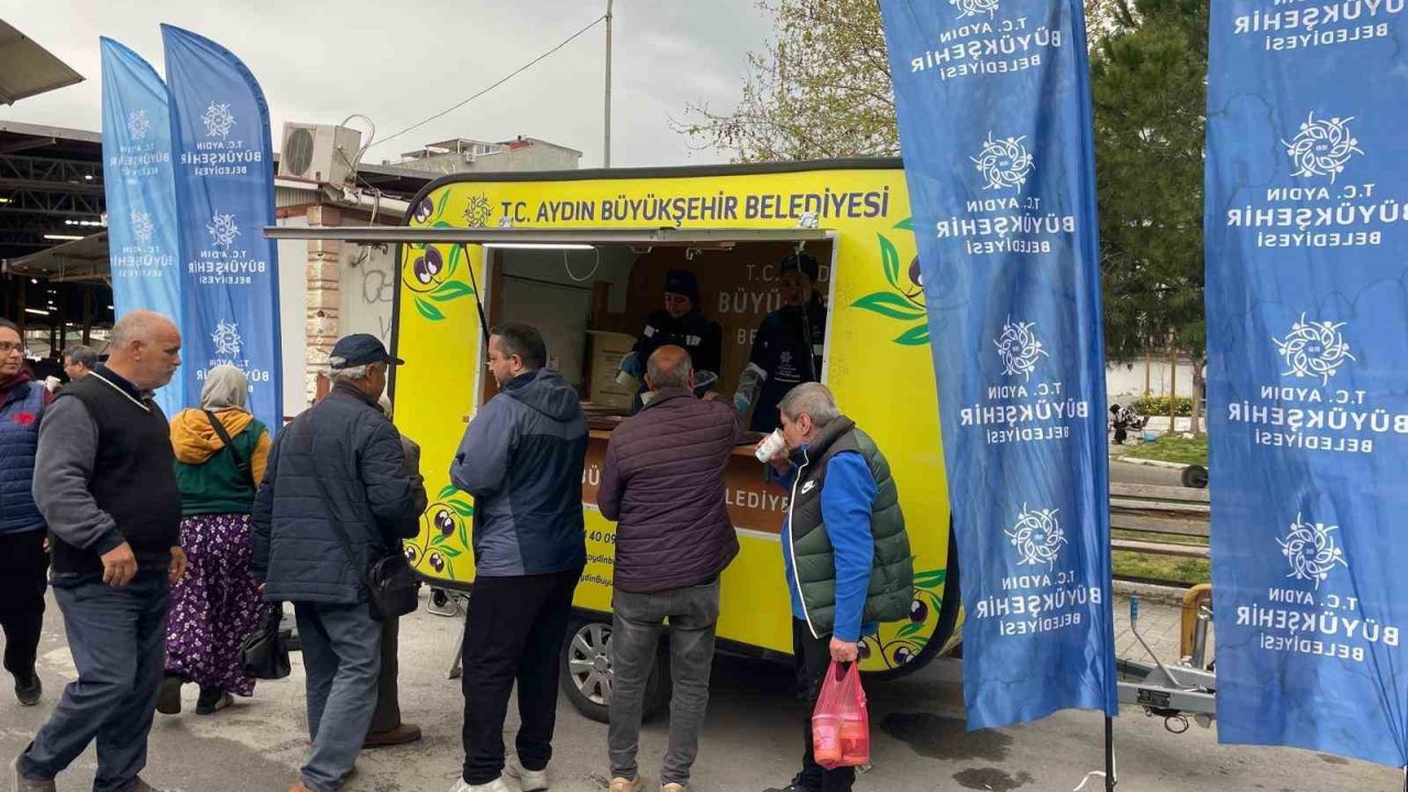Aydın Büyükşehir Belediyesi’nin çorba ikramı beğeni topluyor