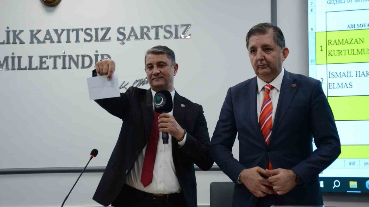 Bilecik’te İl Genel Meclisi Başkanlığı AK Parti’de kaldı