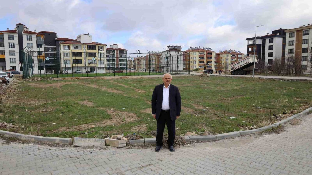 Başkan Öztürk’ten yarı olimpik havuz müjdesi