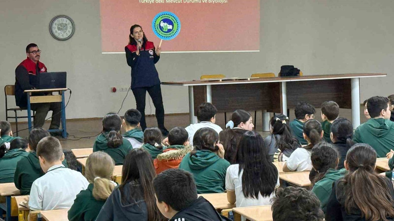 6. Sınıf öğrencilerine organik tarım ve kahverengi kokarca eğitimi verildi