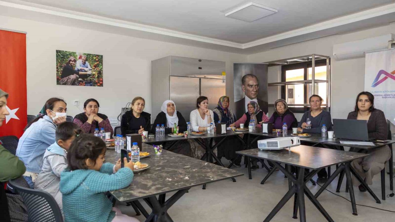Mersin’de üreticilere gıda okuryazarlığı eğitimi