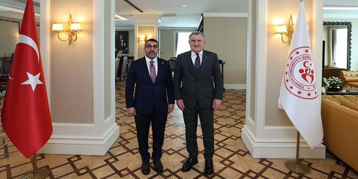 AK Parti Kars Milletvekili Adem Çalkın'dan, Gençlik ve Spor Bakanı Osman Aşkın Bak’a ziyaret