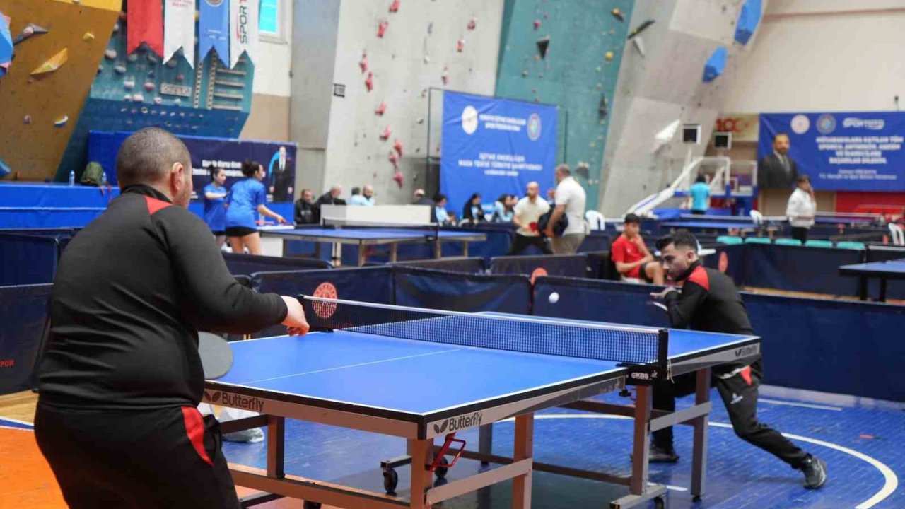 İşitme Engelliler Masa Tenisi Türkiye Şampiyonası, Samsun’da başladı
