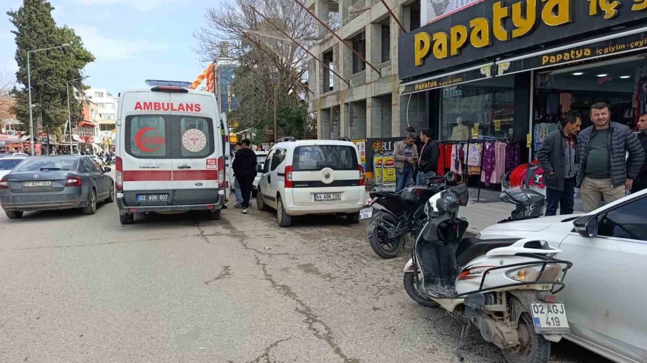 Motosikletin çarptığı yaya yaralandı