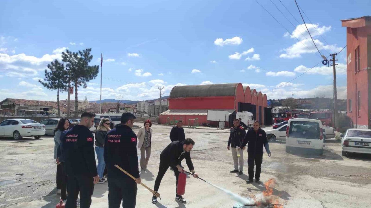 Sungurlu Belediyesi İtfaiye Müdürlüğü’nden yangın eğitimi